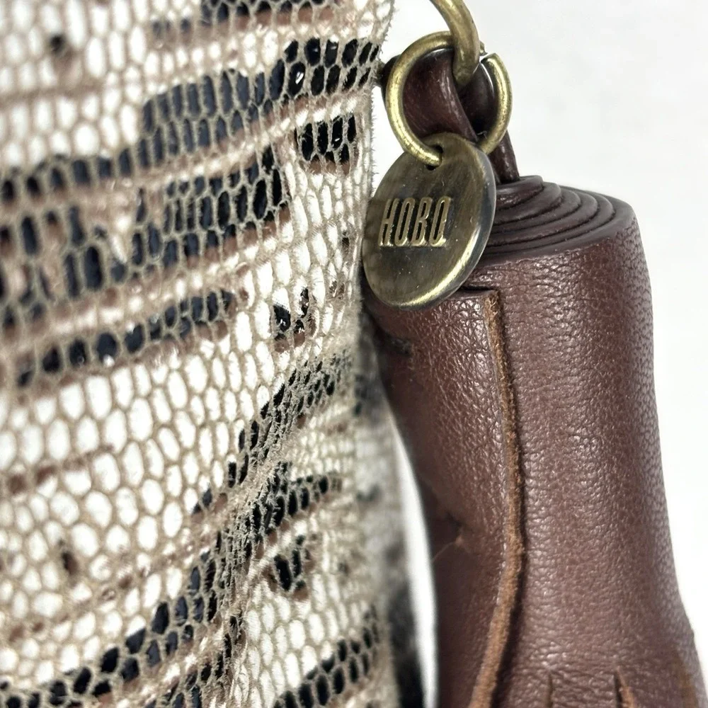 Hobo Gardner Shoulder Bag Purse Lizard Print Italian Leather Slouchy White Brown